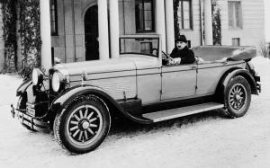 Stutz Model AA Vertical Eight 4-Passenger Speedster '1927